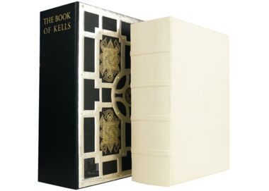 Il Libro di Kells (Book of Kells) Trinity College Library, Dublino Il Libro di Kells (Book of Kells) Trinity College Library, Dublino
