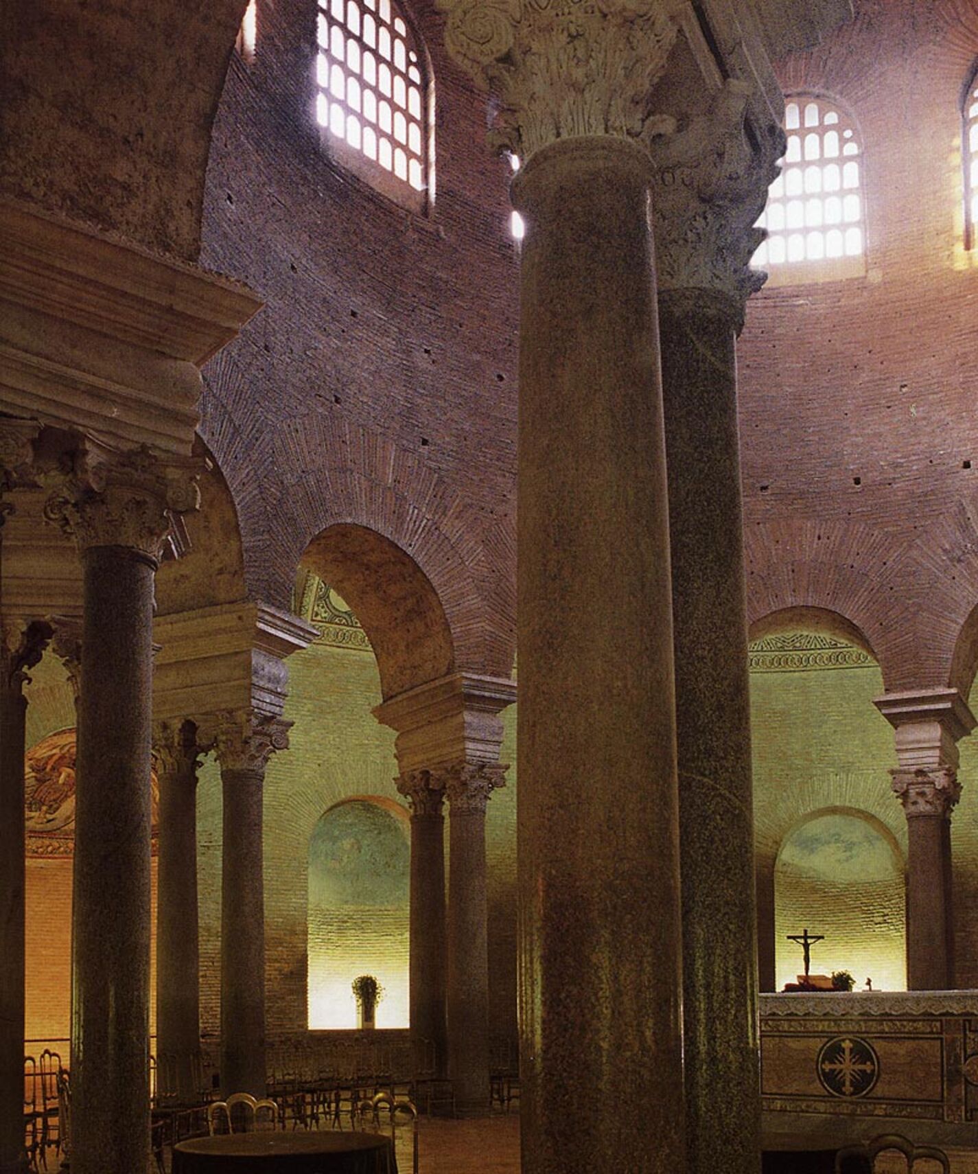 Iglesia de Santa Constancia, erigida en 358 para albergar la sepultura de Constantina.