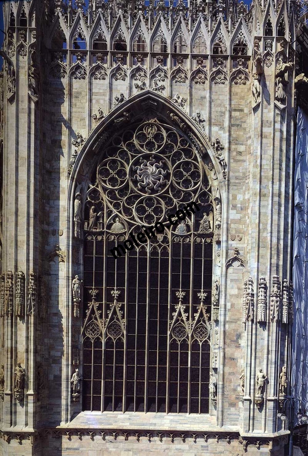 Talleres de Arquitectura en la Edad Media Vue de l’abside depuis le côté oriental du Dôme, XIVème siècle. Milan, Italie.