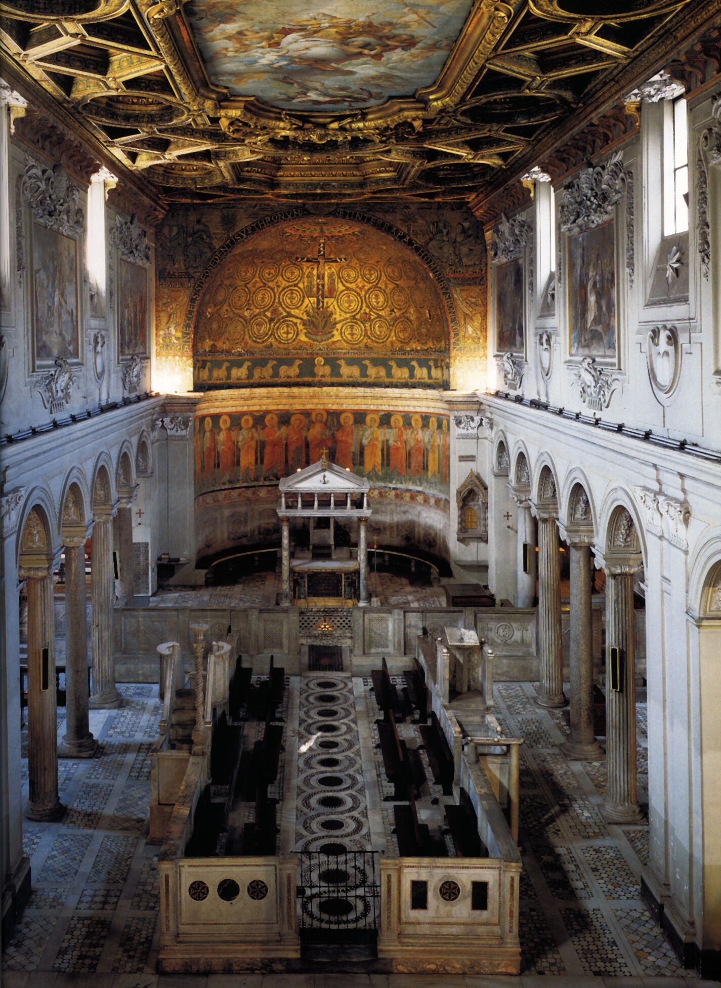 Basí­lica de San Clemente, interior, siglo IV